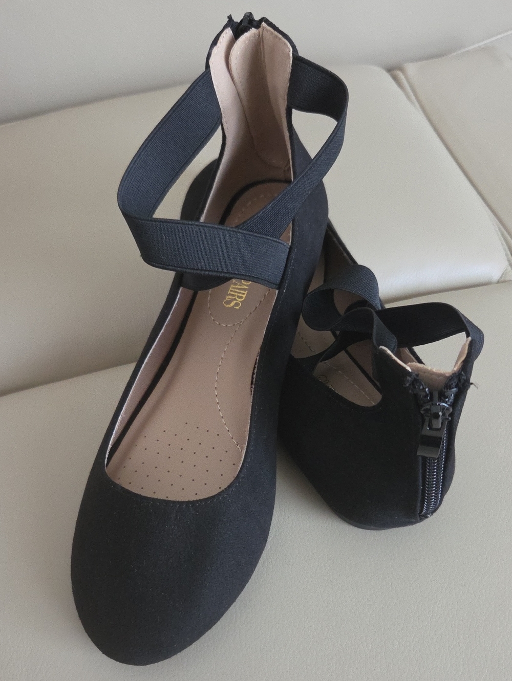 Dream Pairs Black Faux-Suede Elastic Ankle-Strap Heels Size 8